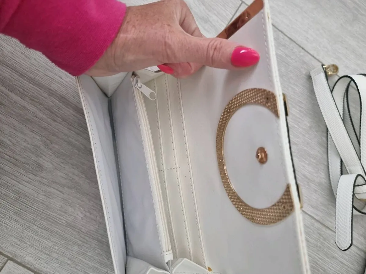 Riverisland Handbag/ purse - Image 4