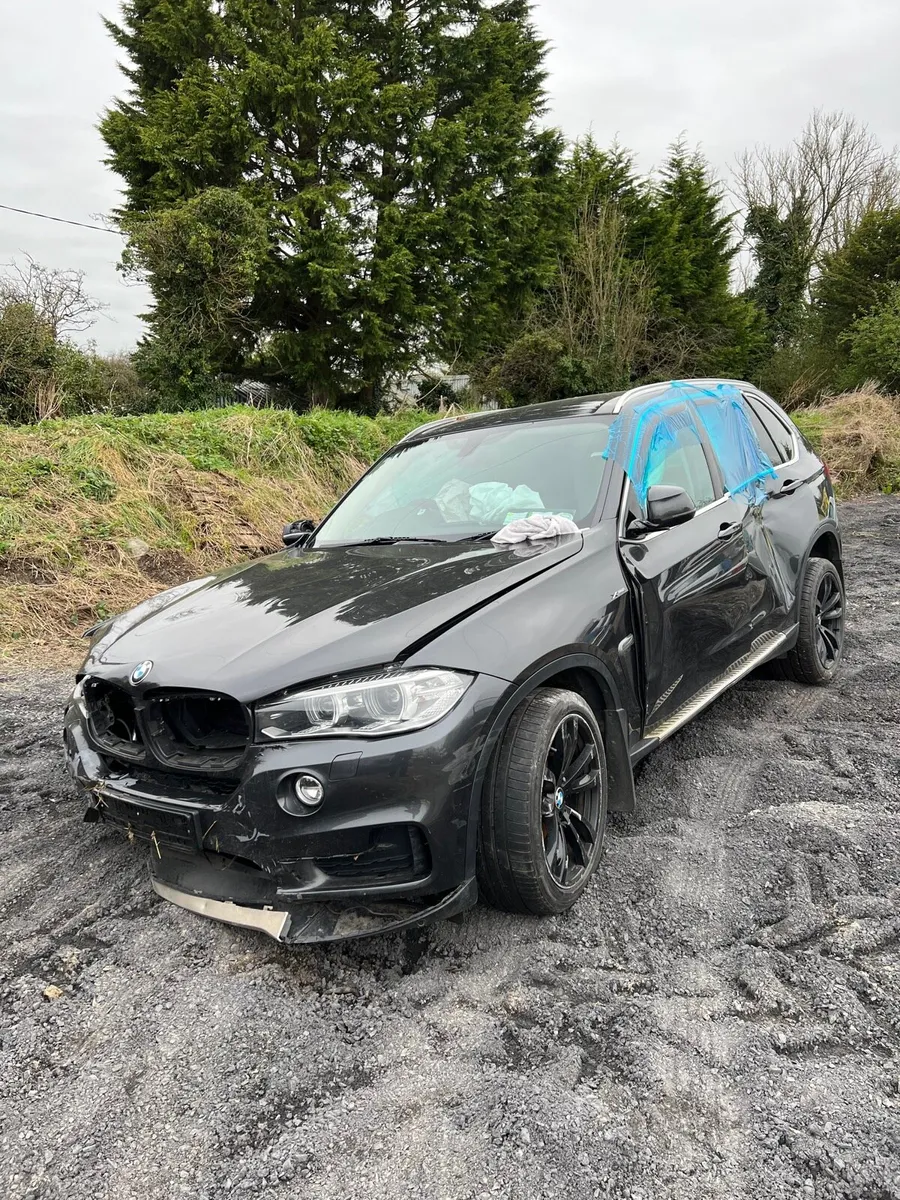 Breaking bmw x5 2015 xDrive25d f15 A90/7 - Image 1