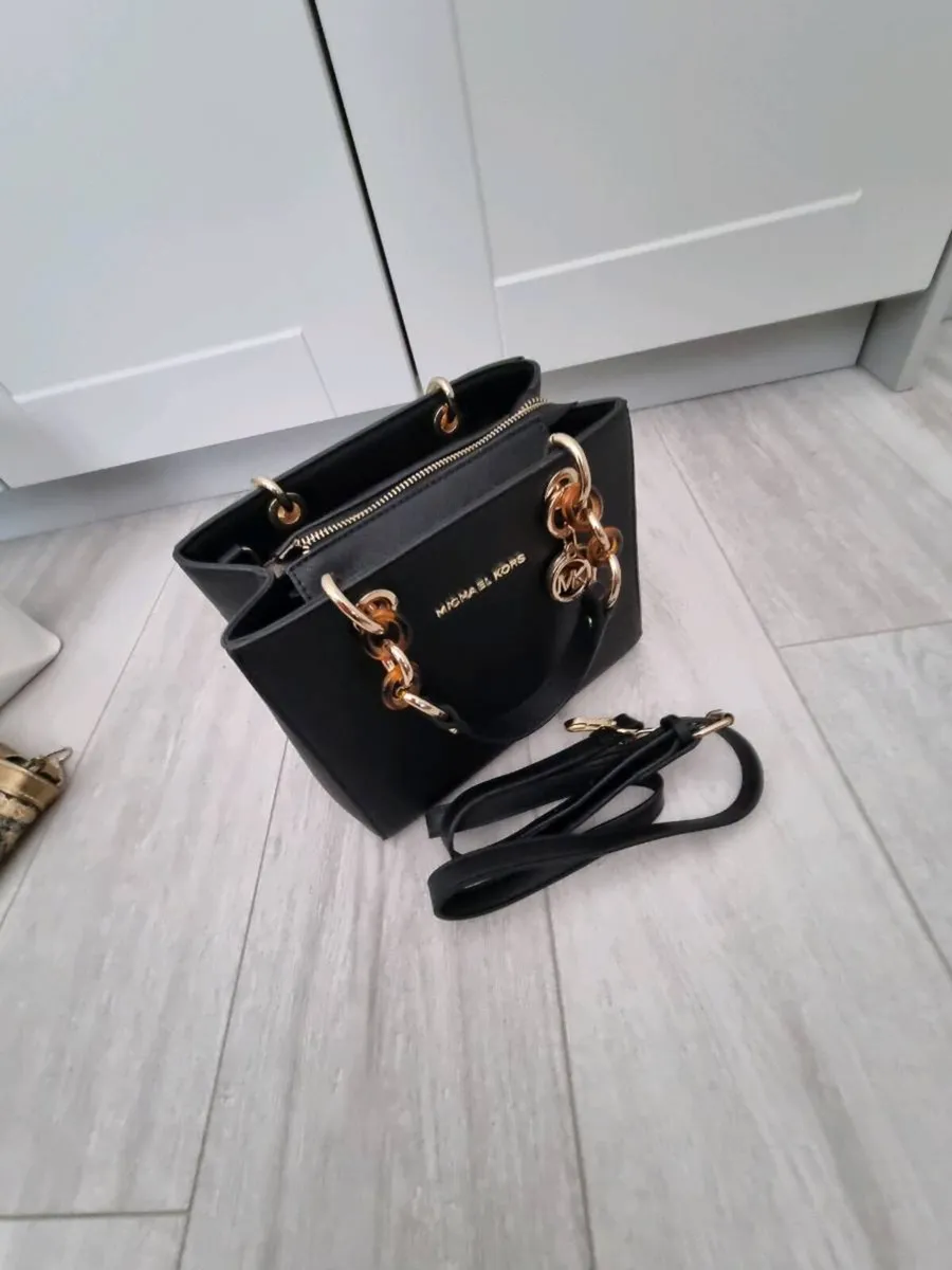 Michael kors Black bag - Image 2