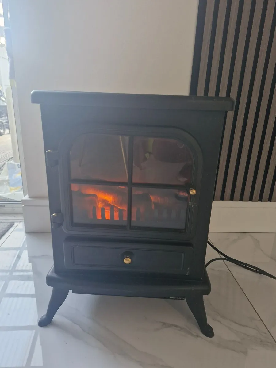 Prolectrix electric fireplace - Image 1