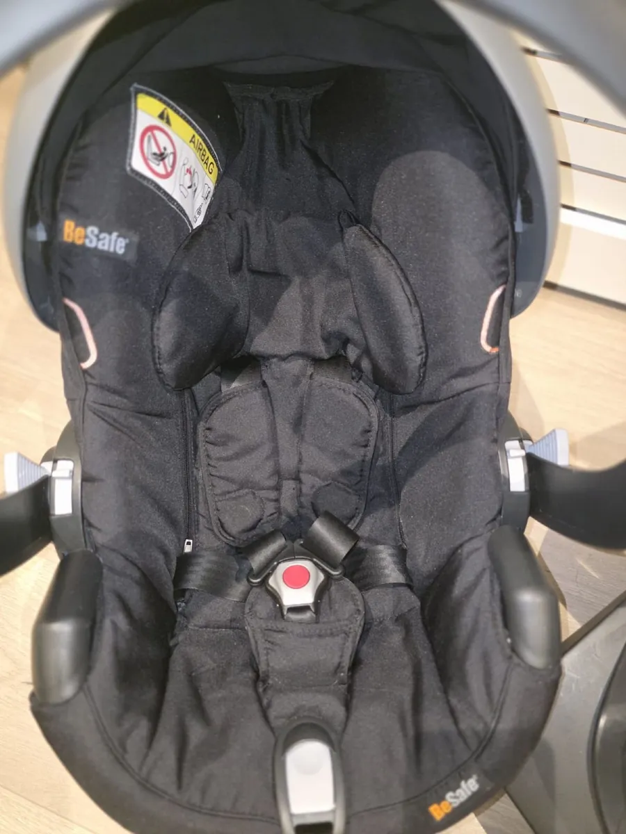 IMMACULATE Bugaboo Cameleon 3 full set - Image 2