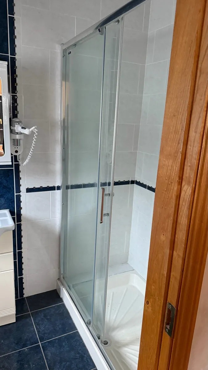 Bathroom fittings - Image 2