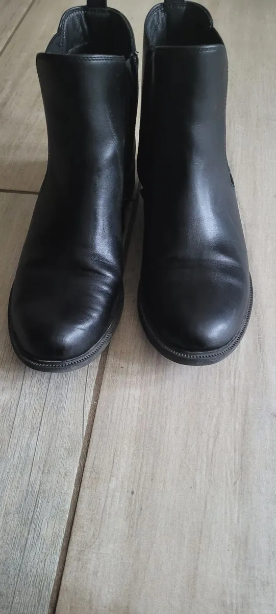 Black boots - Image 3