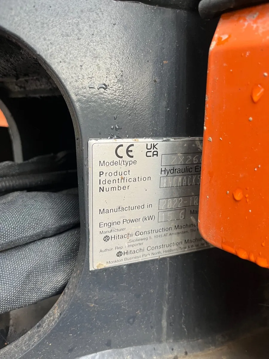 Hitachi Zaxis 26 - Image 3