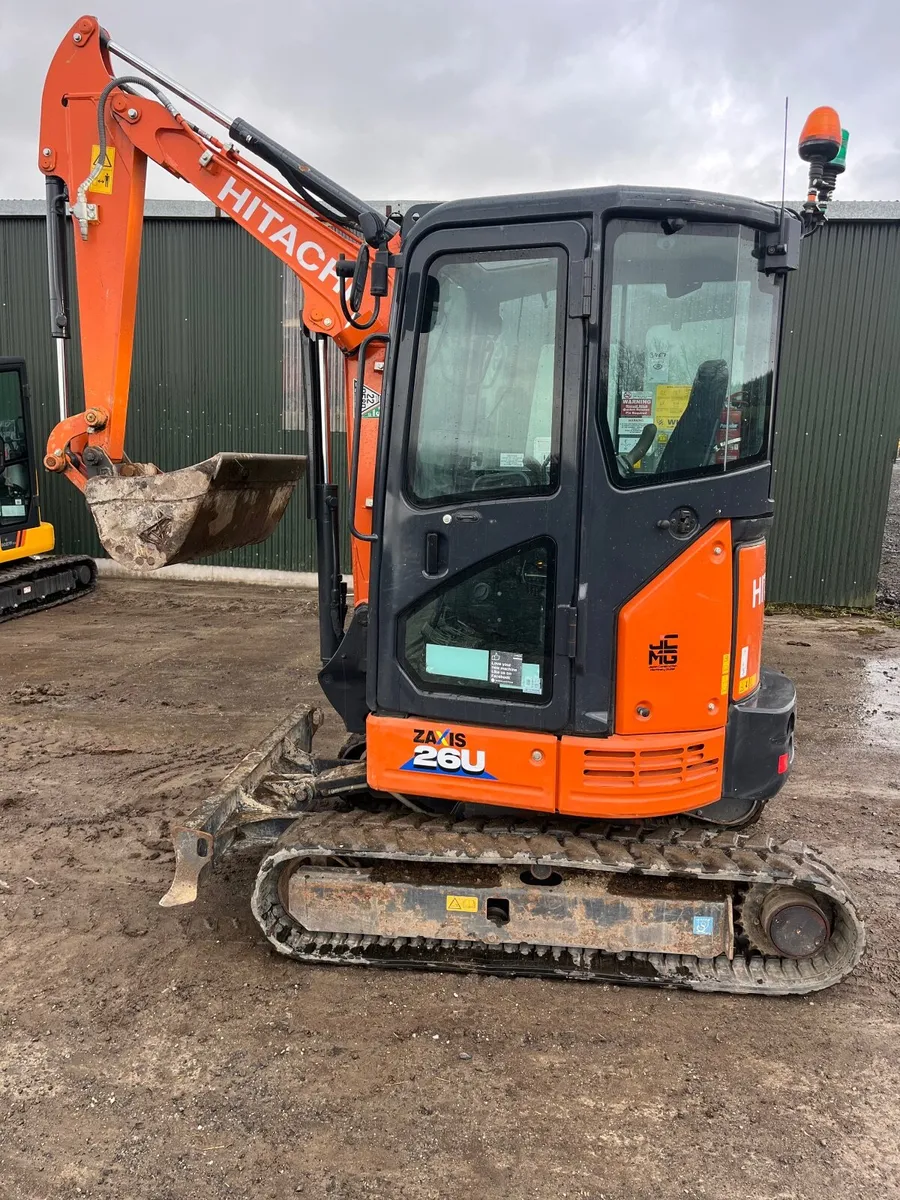Hitachi Zaxis 26 - Image 1