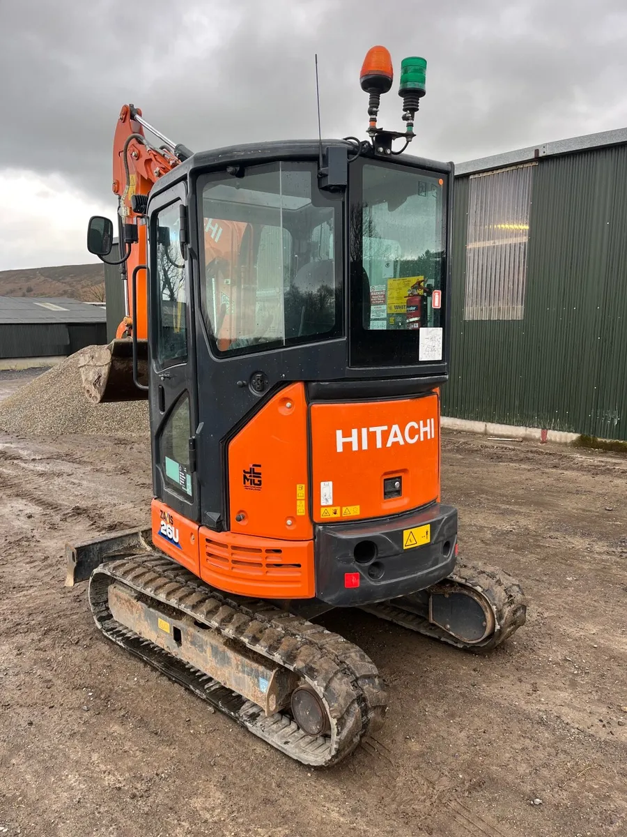 Hitachi Zaxis 26 - Image 1
