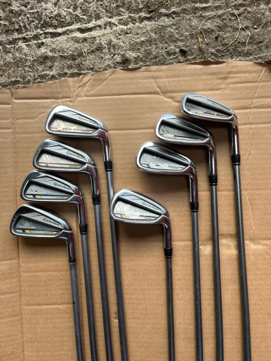 Taylormade Rbladez tour irons 4-PW+AW - Image 1