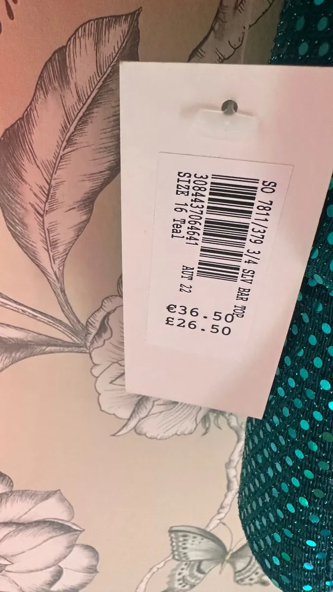 New women’s top - Image 2