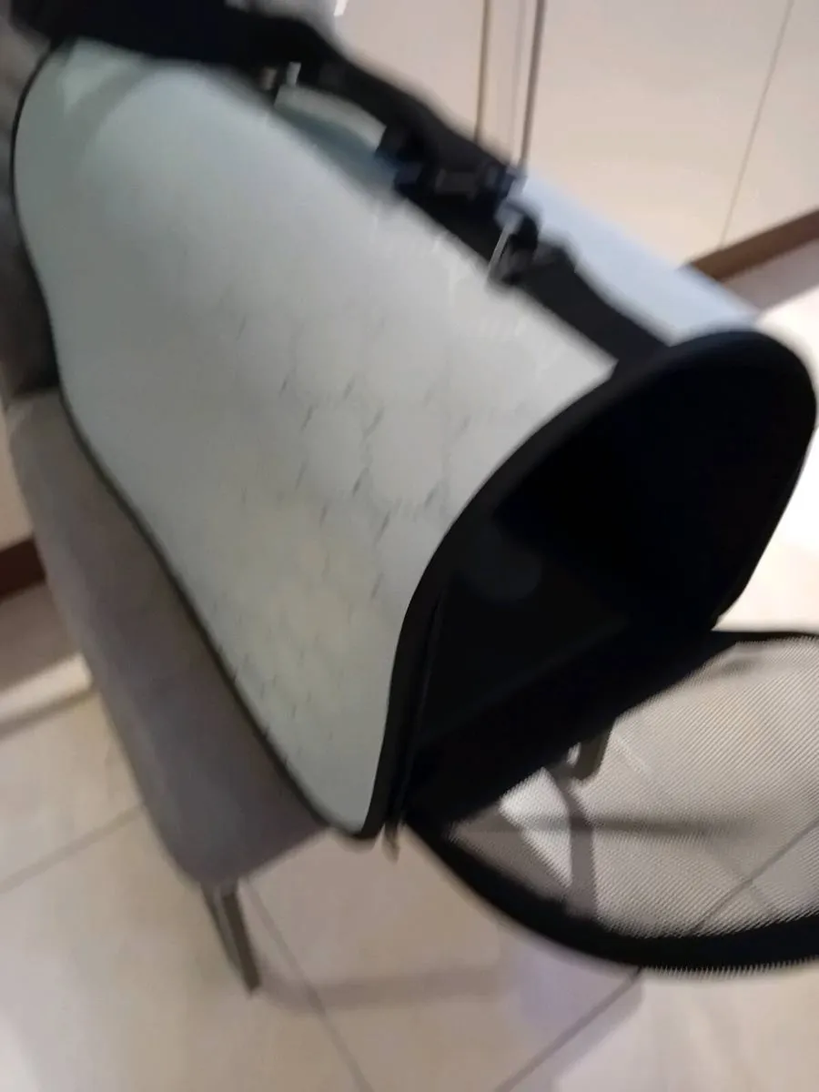 PET CARRIERS  ALL LIKE NEW - Image 3