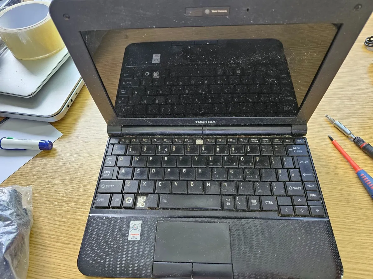 Laptop Toshiba NB250 Netbook Spares or repair - Image 1