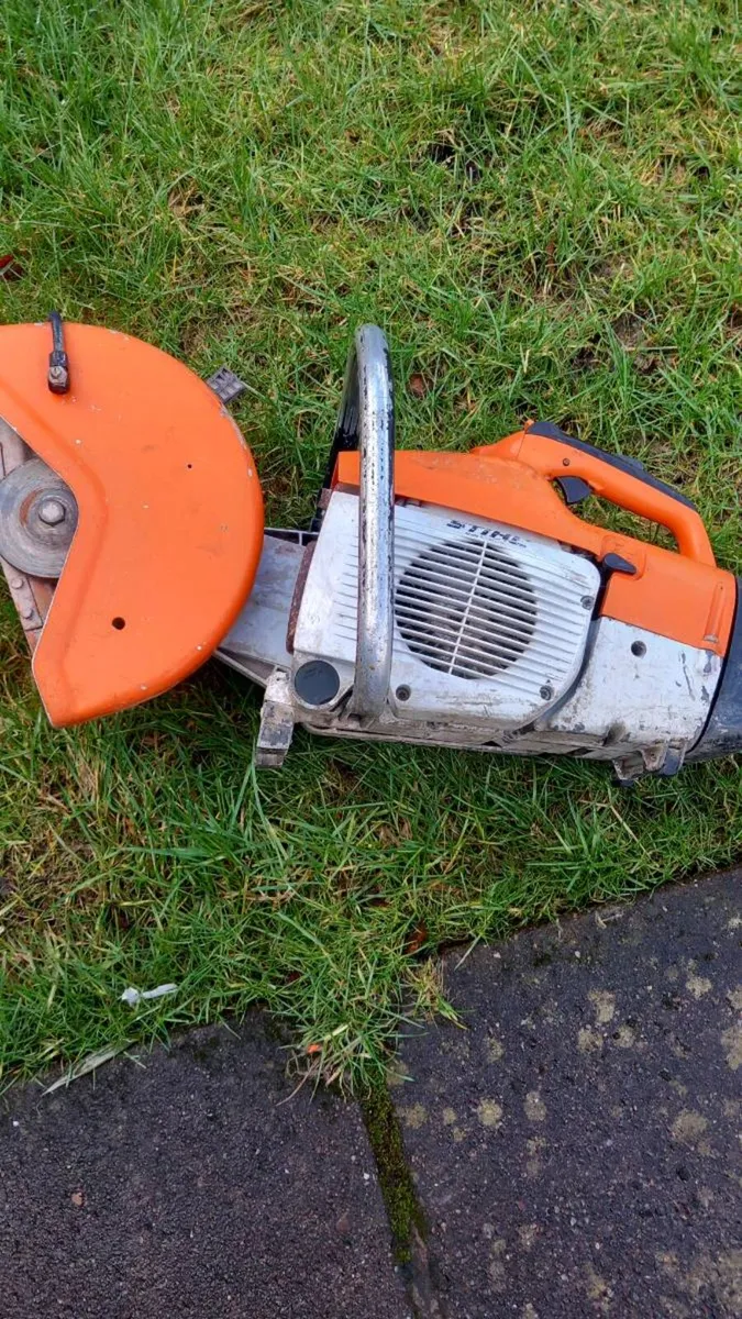 Stihl concrete saw - Image 1