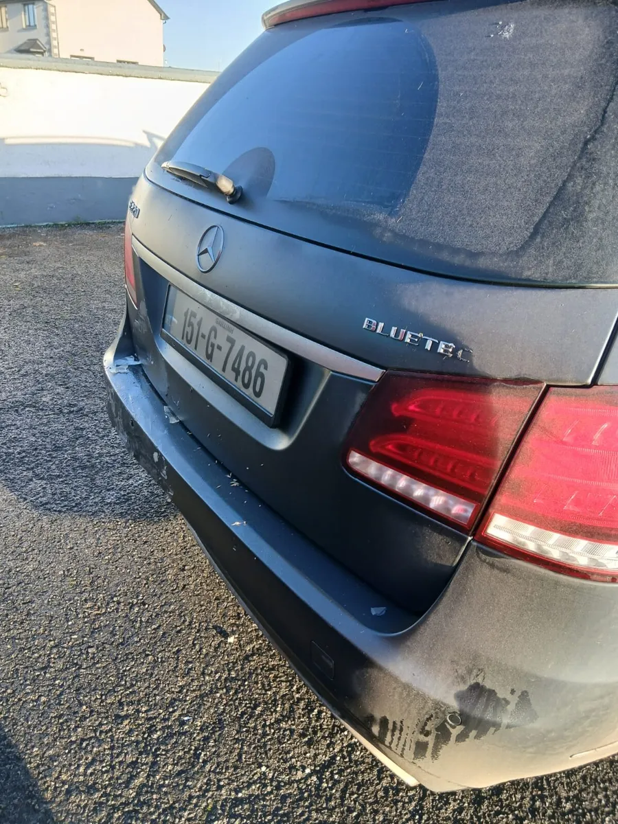 Mercedes E220 Estate - Image 3