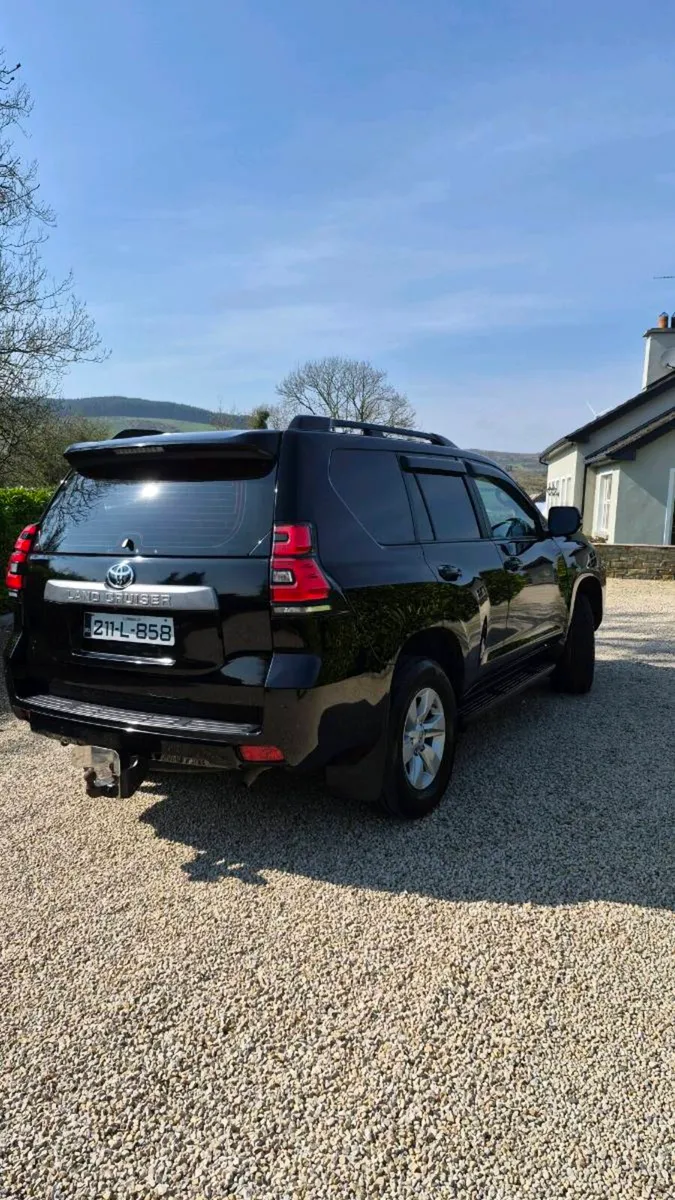 Toyota landcruiser auto NO VAT - Image 3