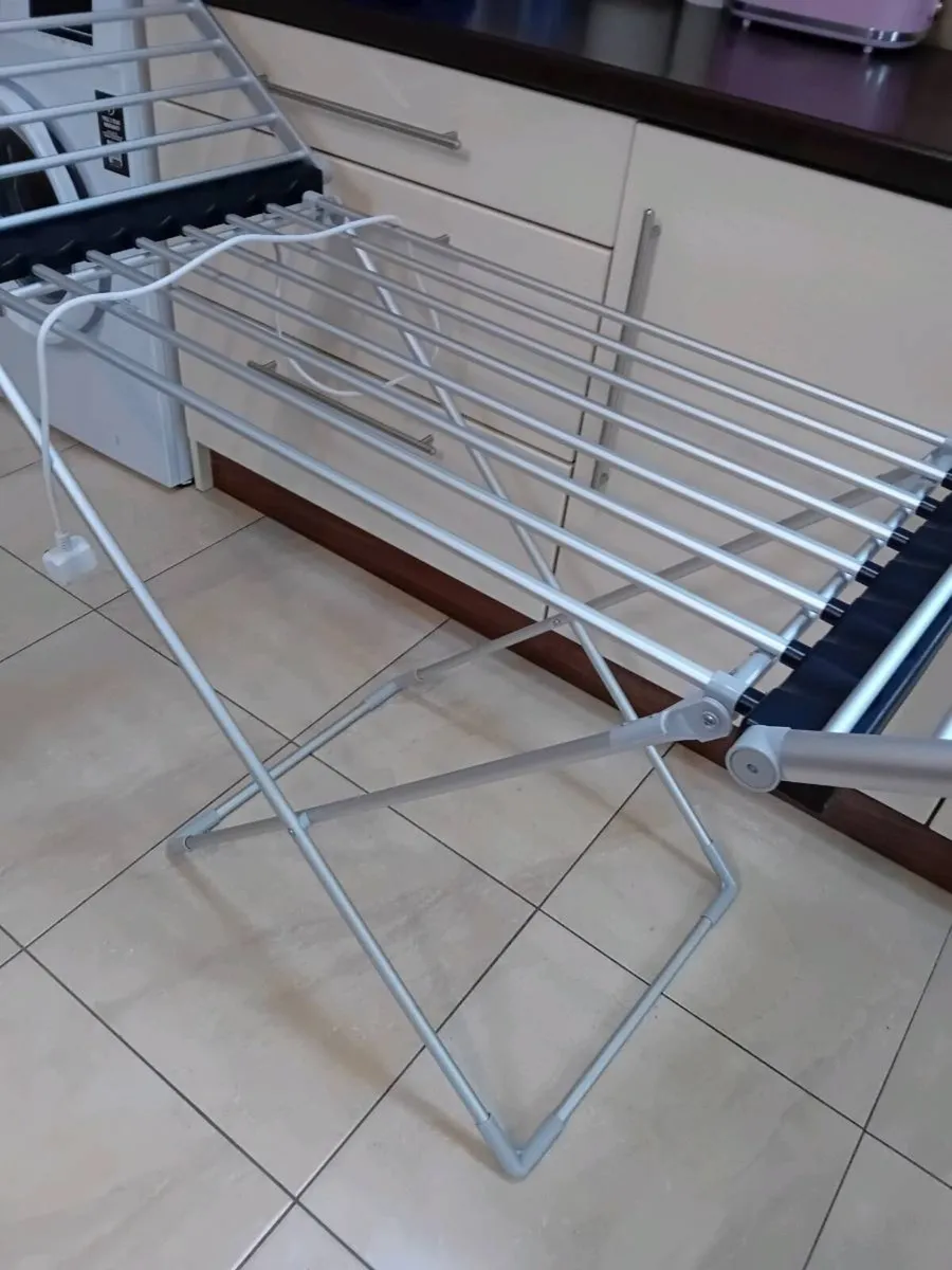 ELECTRIC CLOTHES HEATER AS NEW - Image 1