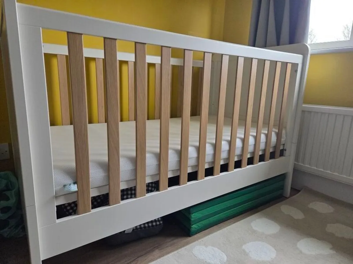 Mamas & Papas Cot - Image 2