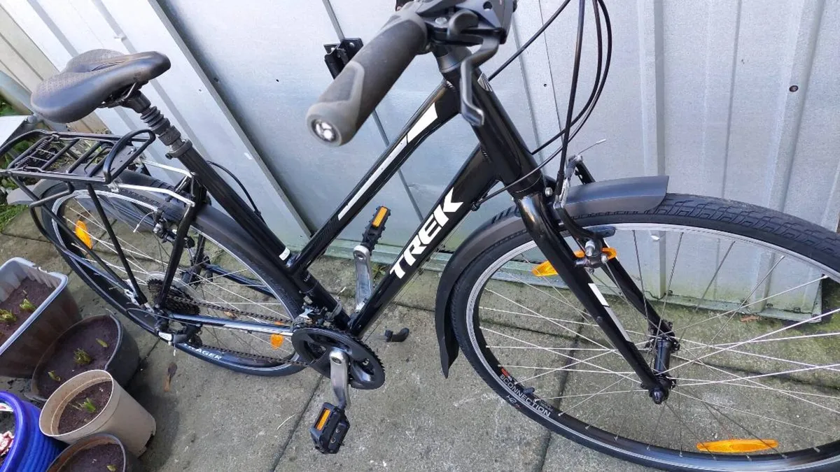 Trek FX1  "Mint Condition" - Image 2