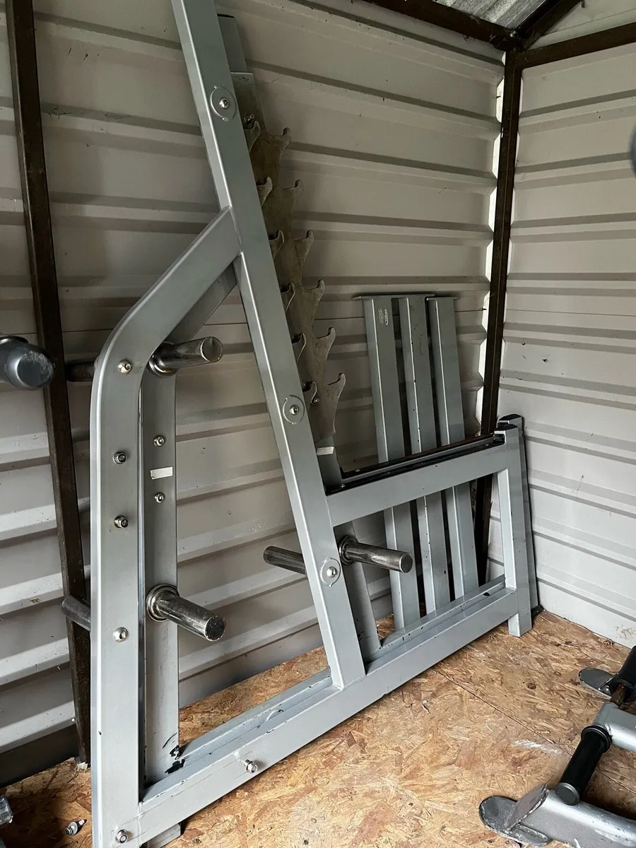 Commercial squat/bench press saw tooth rack. - Image 1