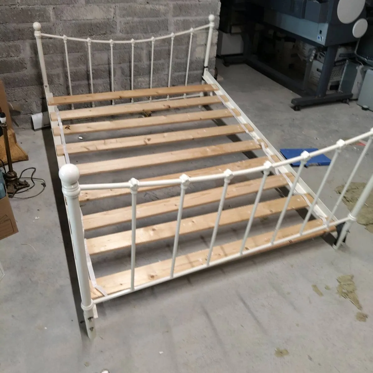 Double bed frame - Image 3