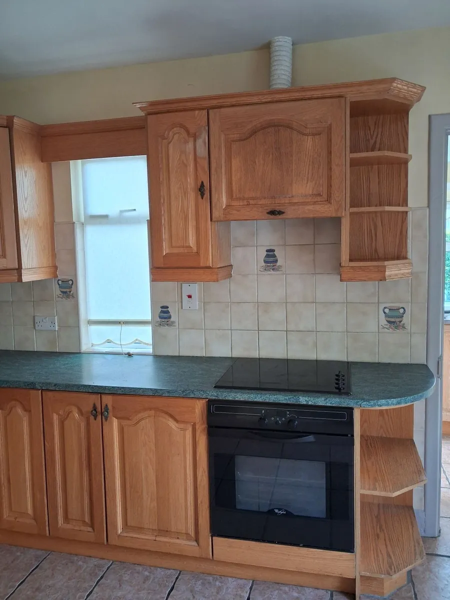 Kitchen Units. - Image 2