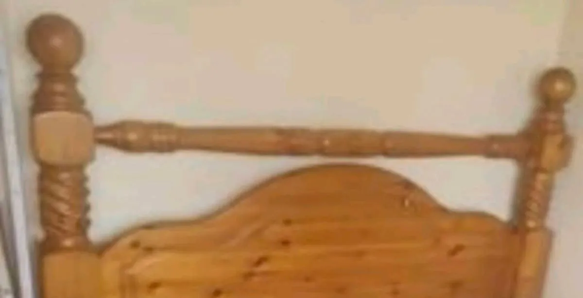 Oak bedroom furniture  set - Image 2