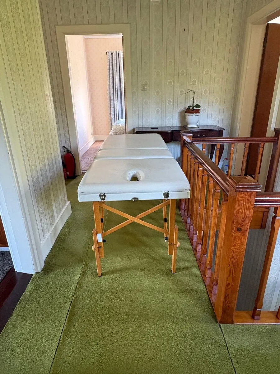 Massage table - Image 4