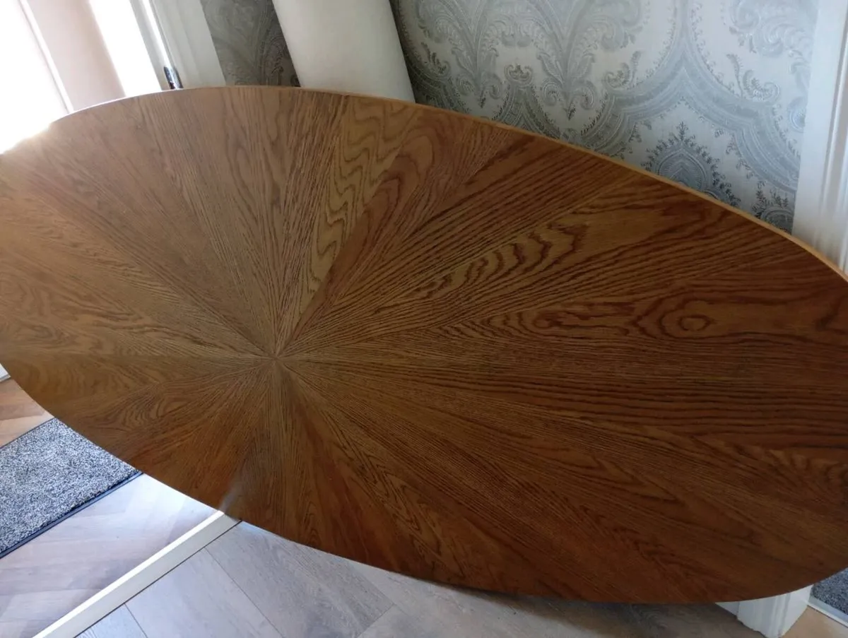 Kitchen table - Image 1