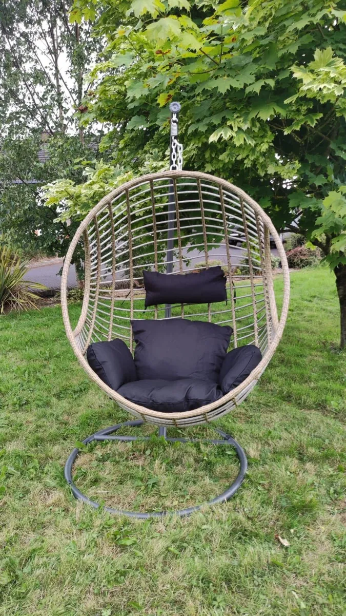 Hanging Swings Eggs Metal Frame Free Delivery - Image 3