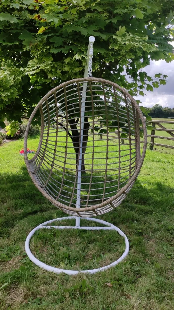 Hanging Swings Eggs Metal Frame Free Delivery - Image 4