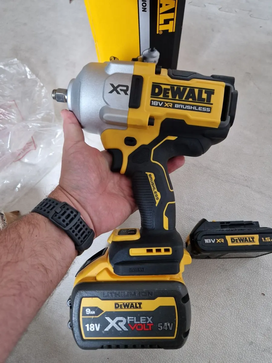 Dewalt Torque Impact Wrench DCF961N - Image 1