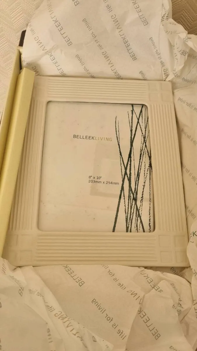 Belleek Pottery Vintage Photo Frame - Image 2