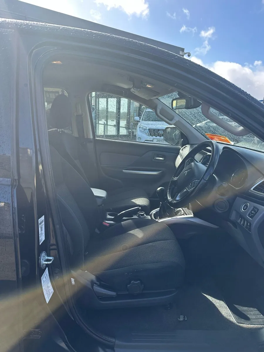 Mitsubishi l200 - Image 4