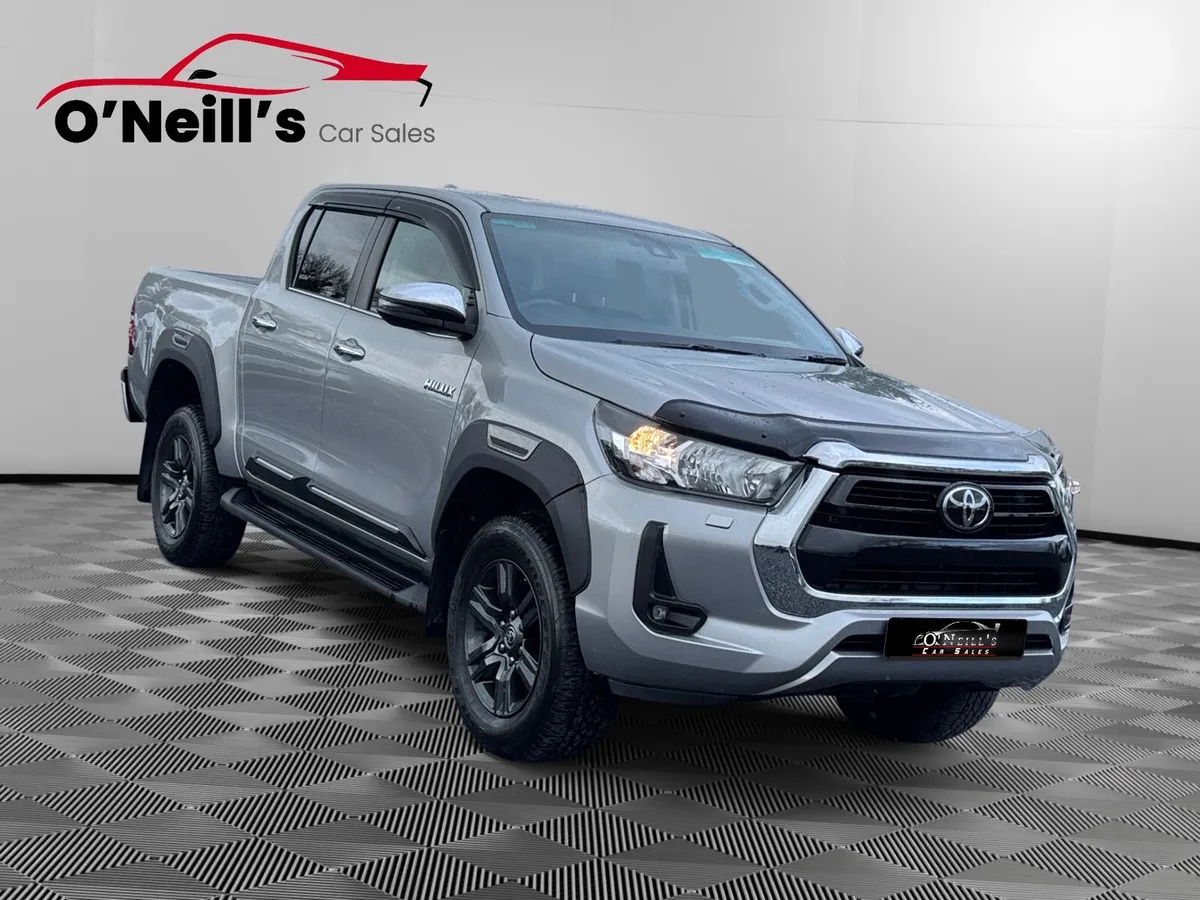 Toyota Hilux 2025 *NO VAT* 2.8 SR5 MANUAL #361 - Image 1