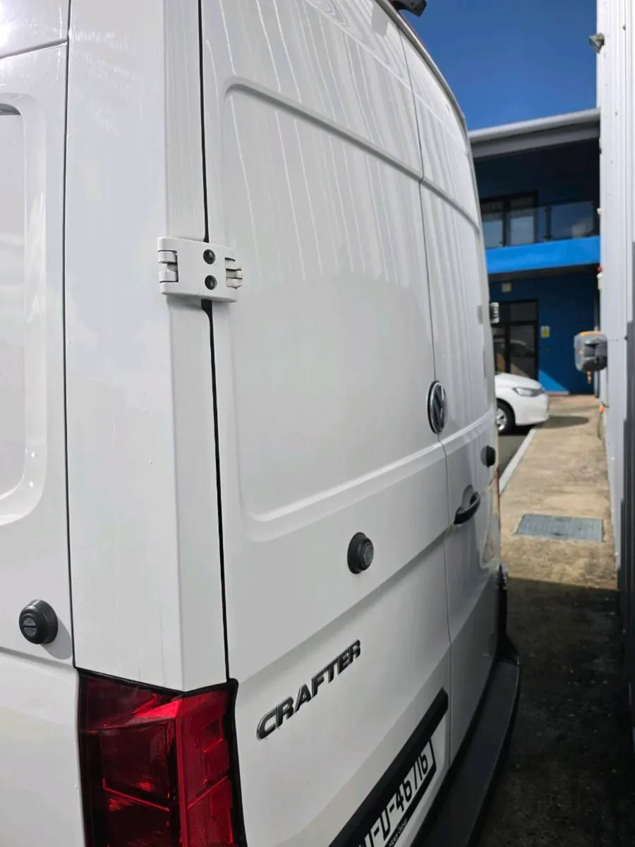 Volkswagen Crafter - Image 4