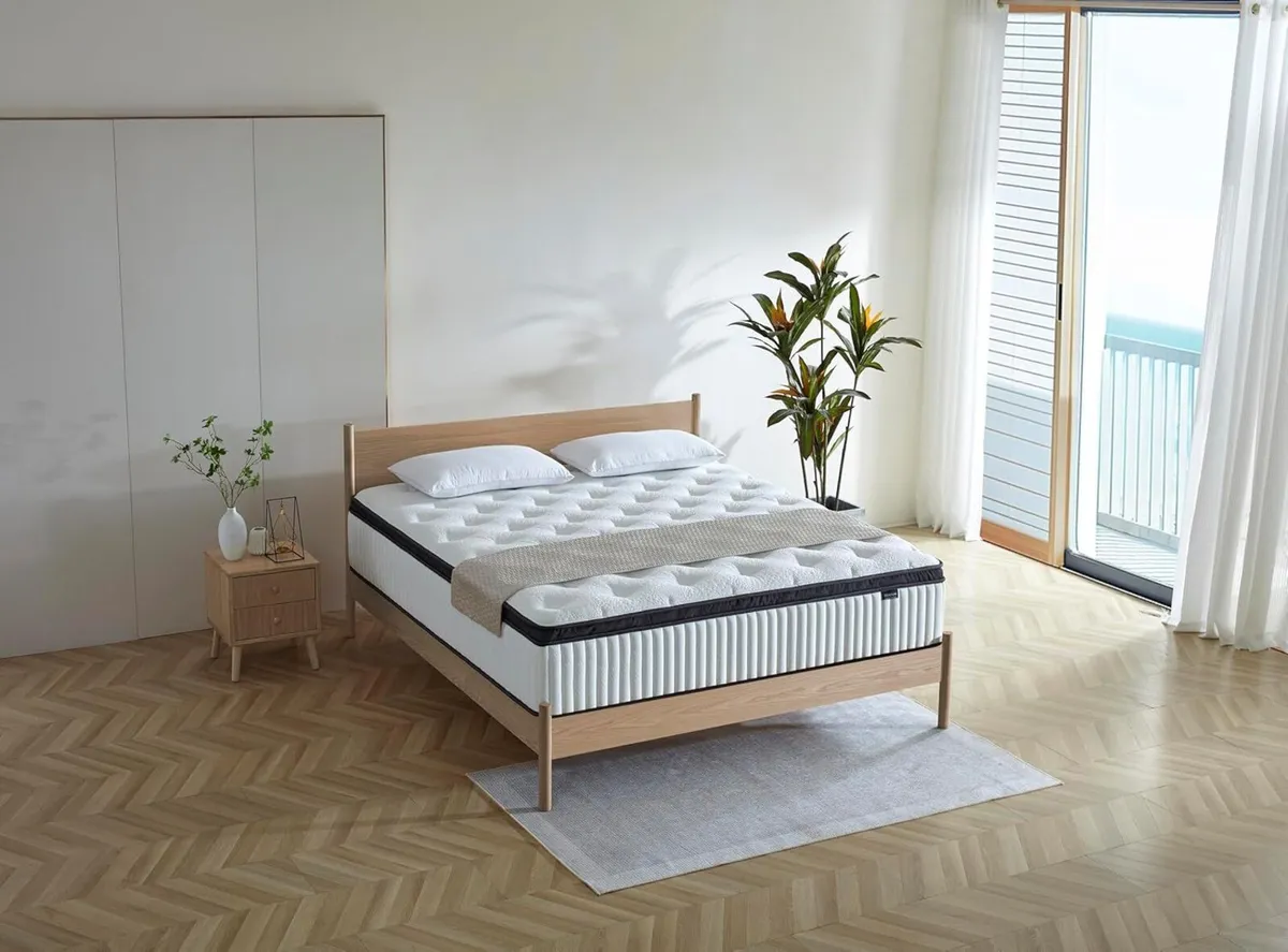 Small Double Mattress 25cm with Memory Foam - Image 2