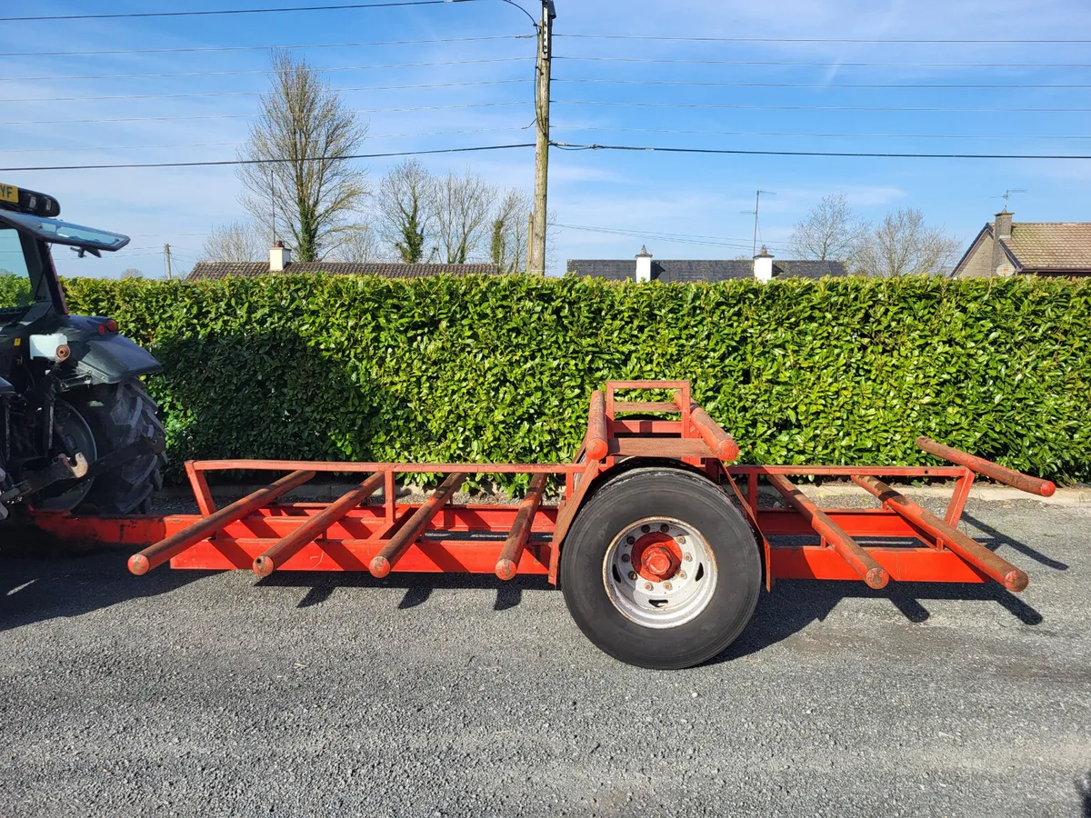8 Bale Tractor Trailer - Image 2