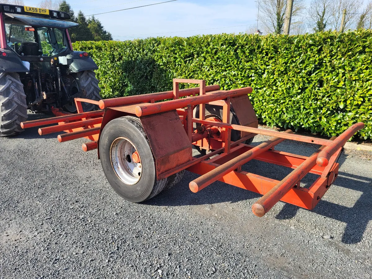8 Bale Tractor Trailer - Image 3