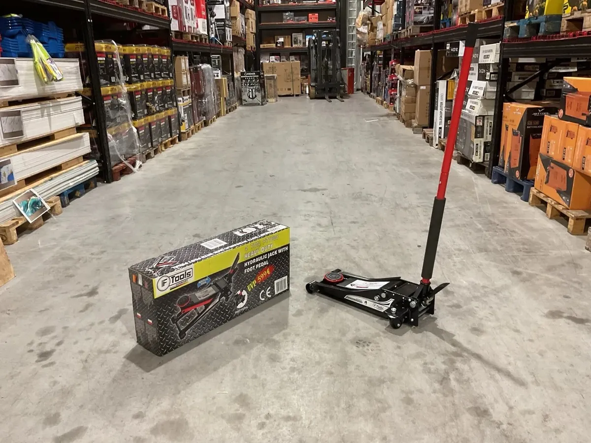 BRAND NEW 4ton LOW PROFILE TROLLEY JACK - Image 1