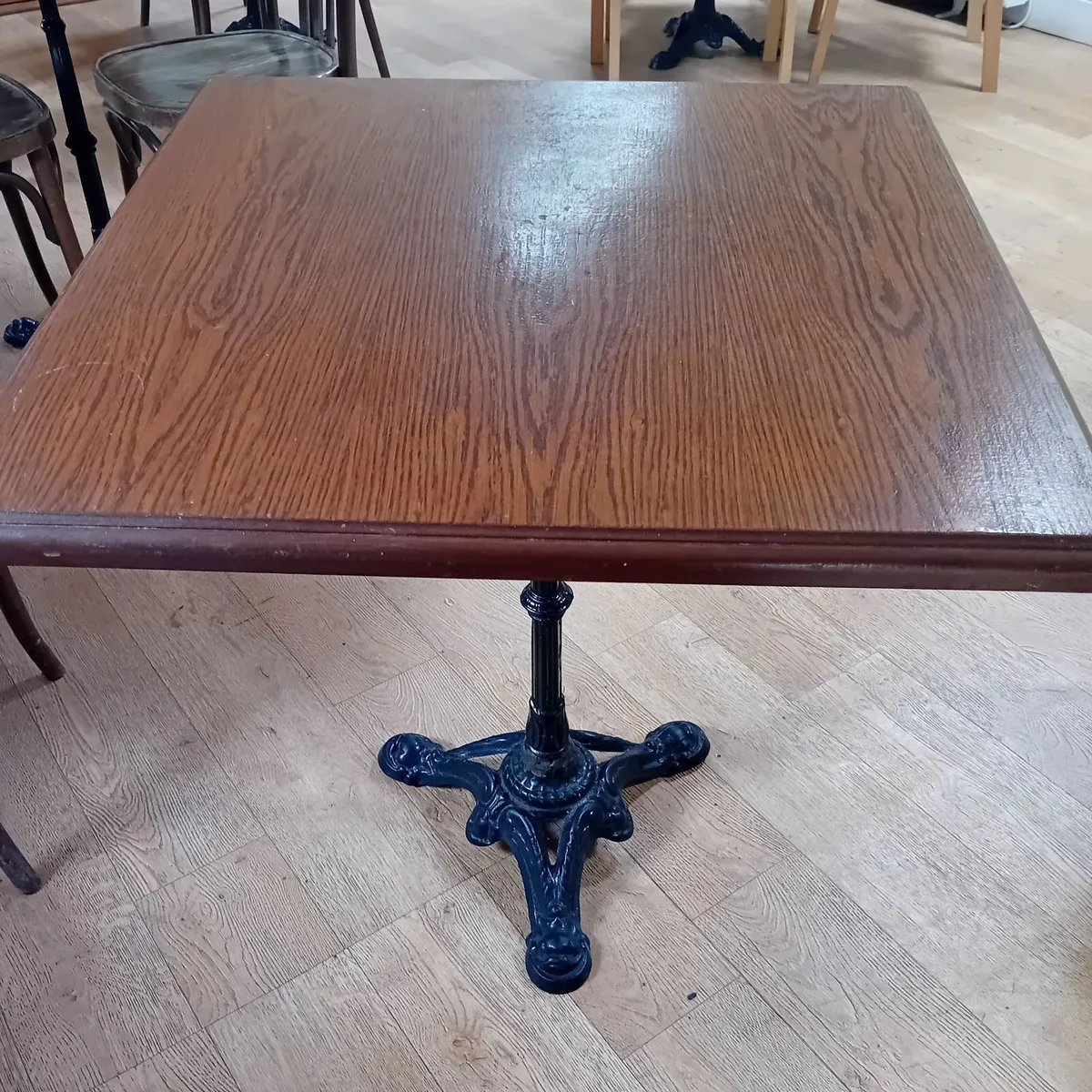 Chairs 5 euro each 17 in total tables 20 euro each - Image 3