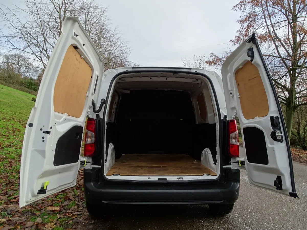 2021 Peugeot Partner Small Panel Van - Image 2