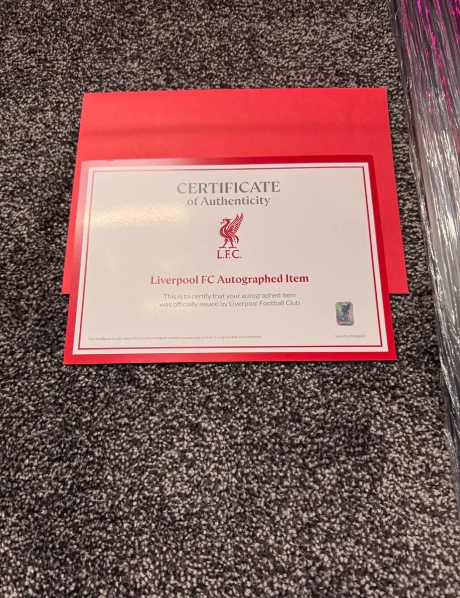 Mo Salah signed framed jersey - Image 2