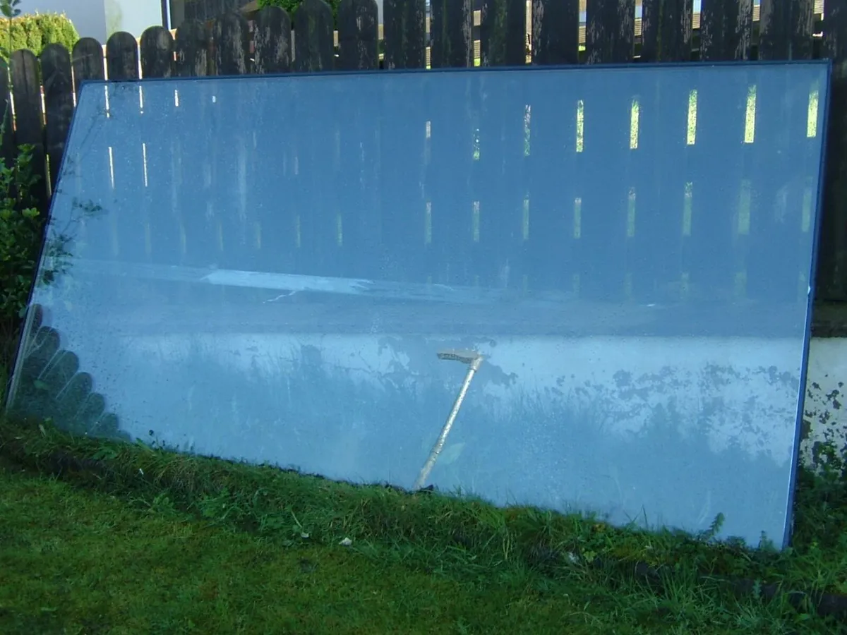 Window  (Pane of glass)