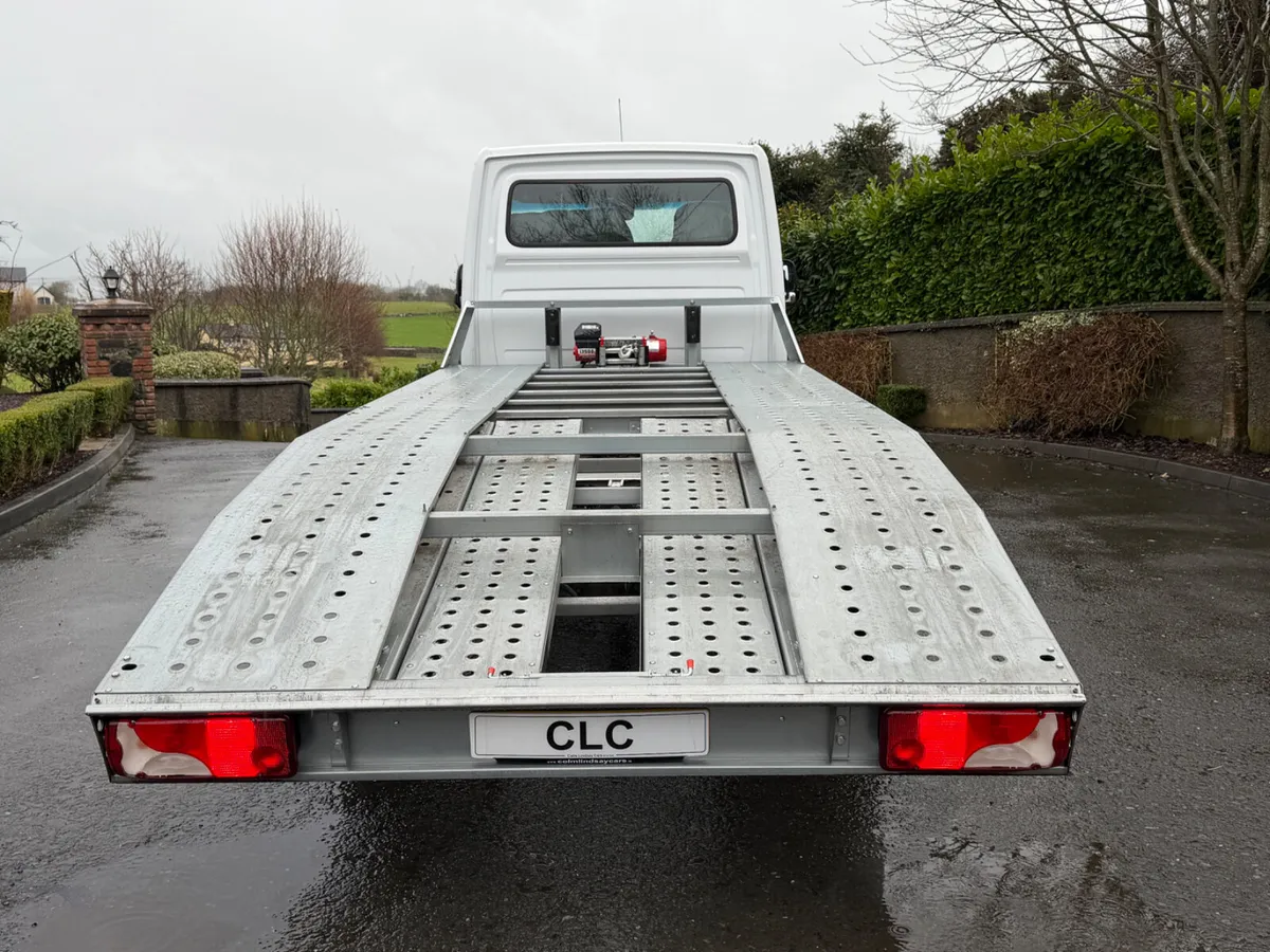 2019 Mercedes-Benz Sprinter Car Body Winch - Image 4