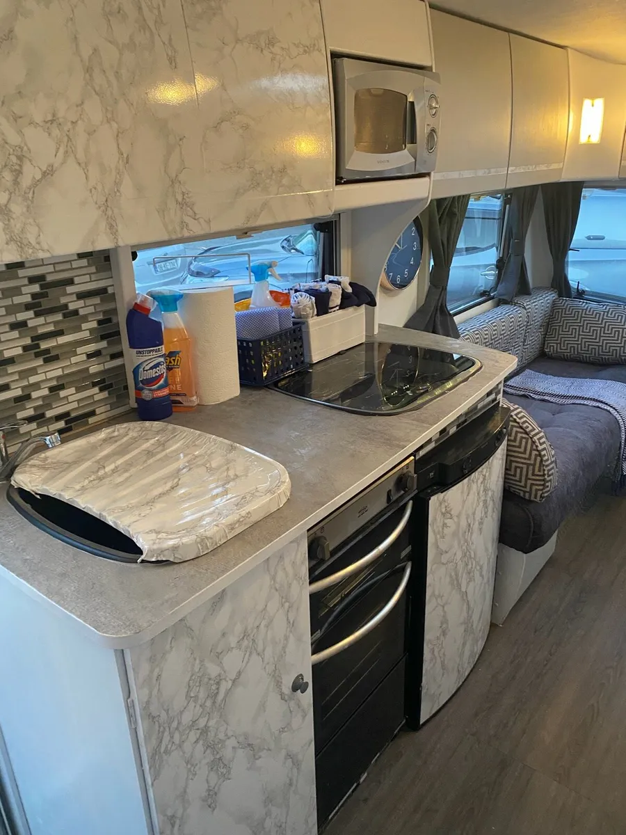 Bailey Pageant ( triple bunks) - Image 2