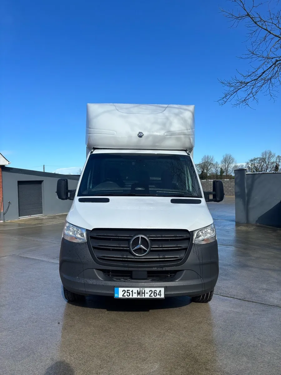 Mercedes-Benz sprinter Luton body van - Image 2
