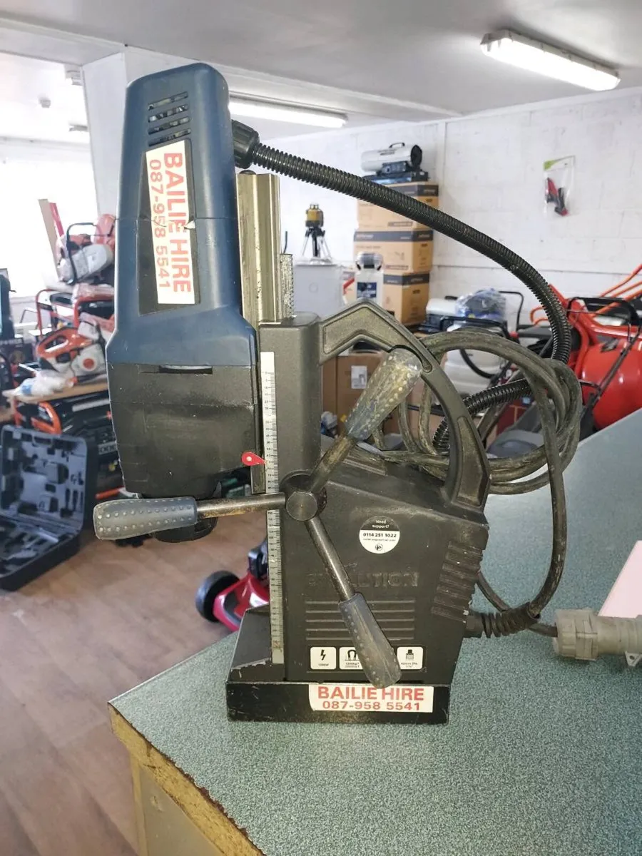 Magnetic drill - Image 1