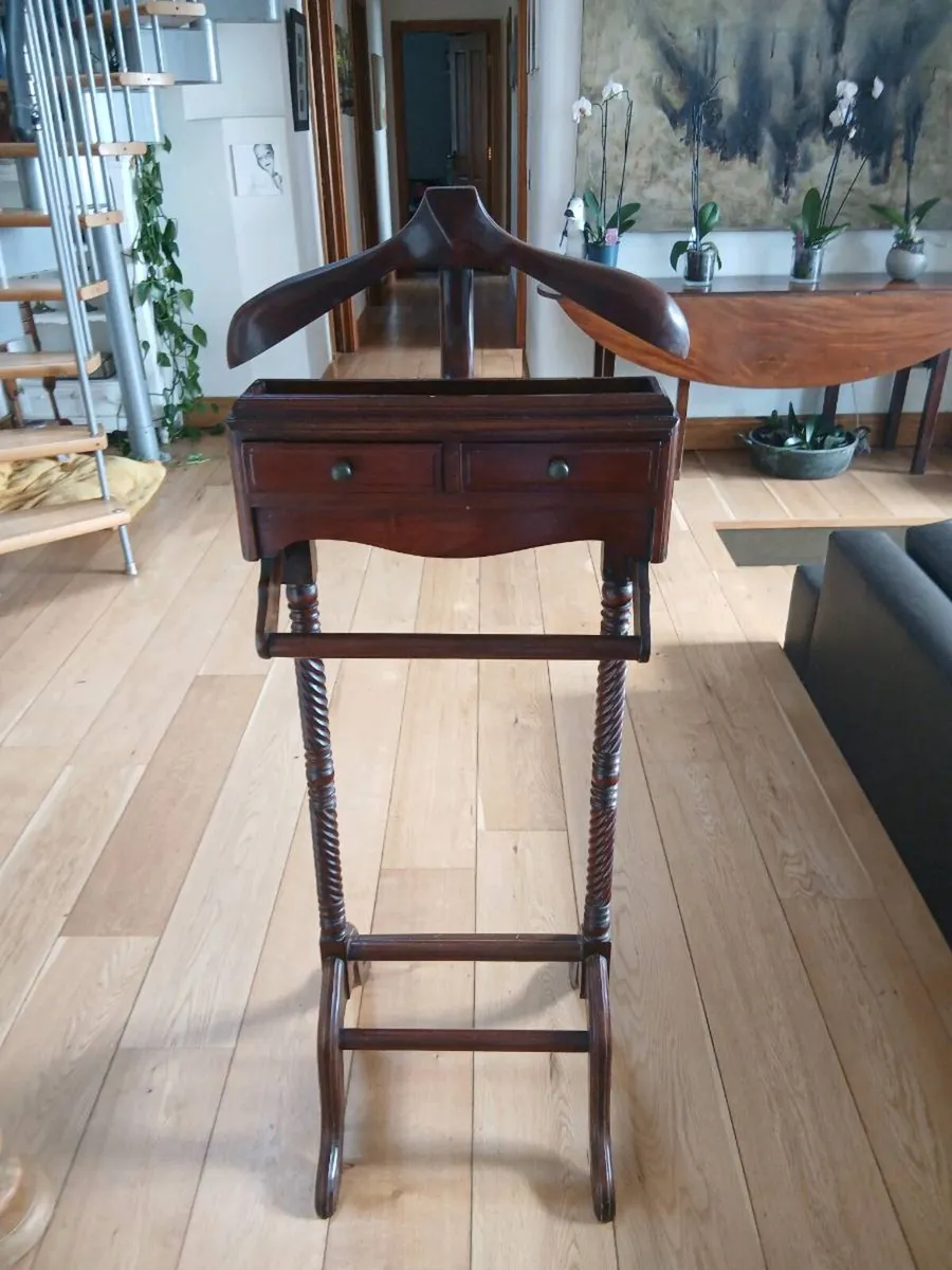 Antique style gents dresser - Image 1