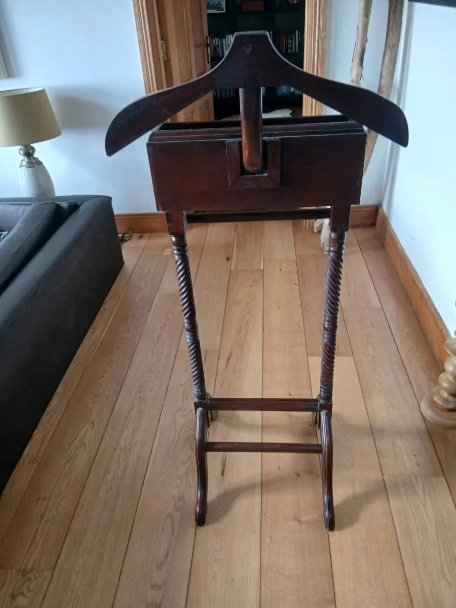 Antique style gents dresser - Image 2