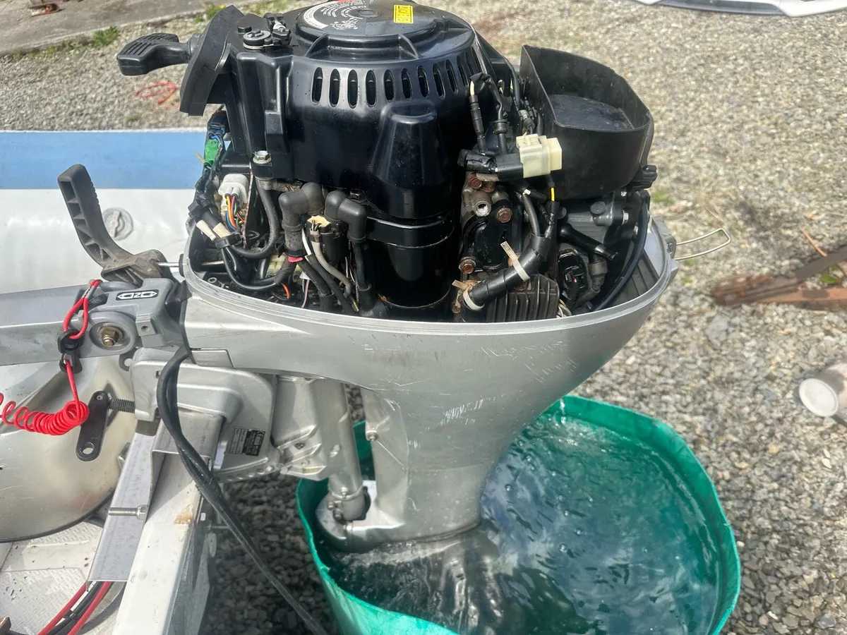 Honda 10hp long shaft outboard electric/man start - Image 4