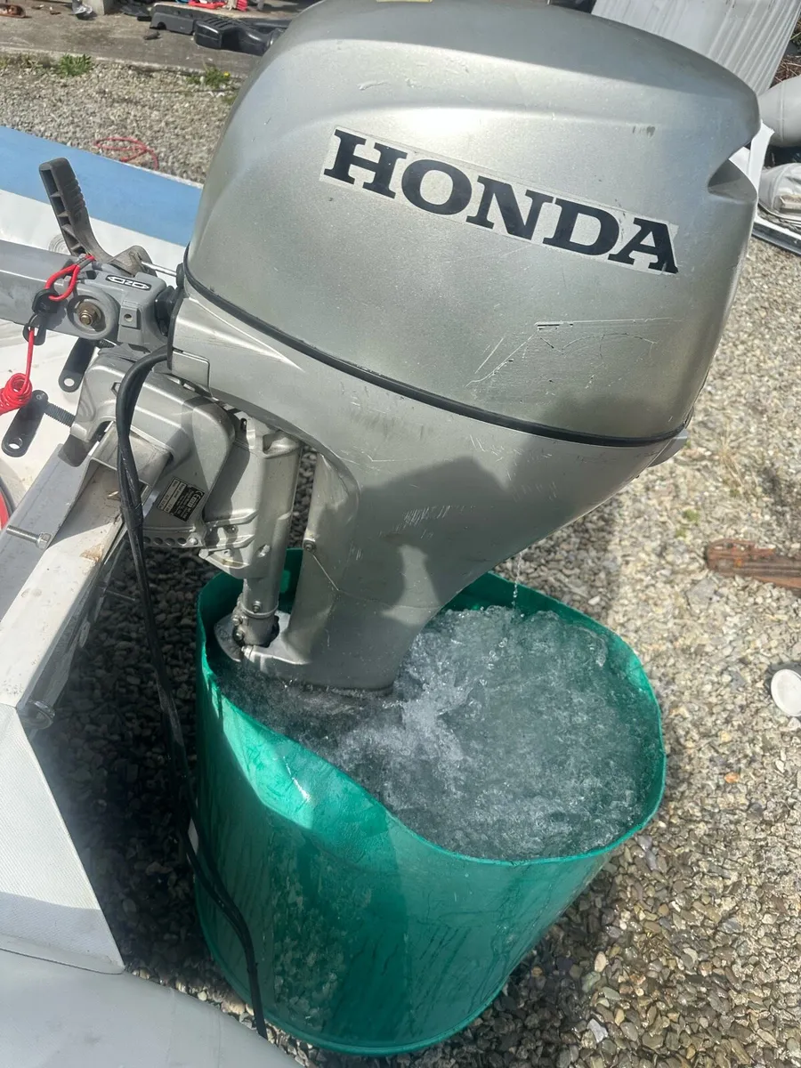 Honda 10hp long shaft outboard electric/man start - Image 2