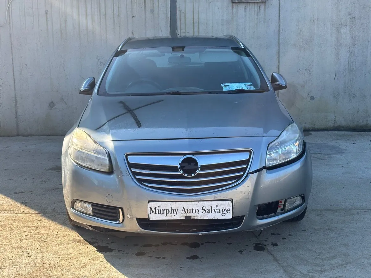 2013 Opel insignia for parts - Image 2
